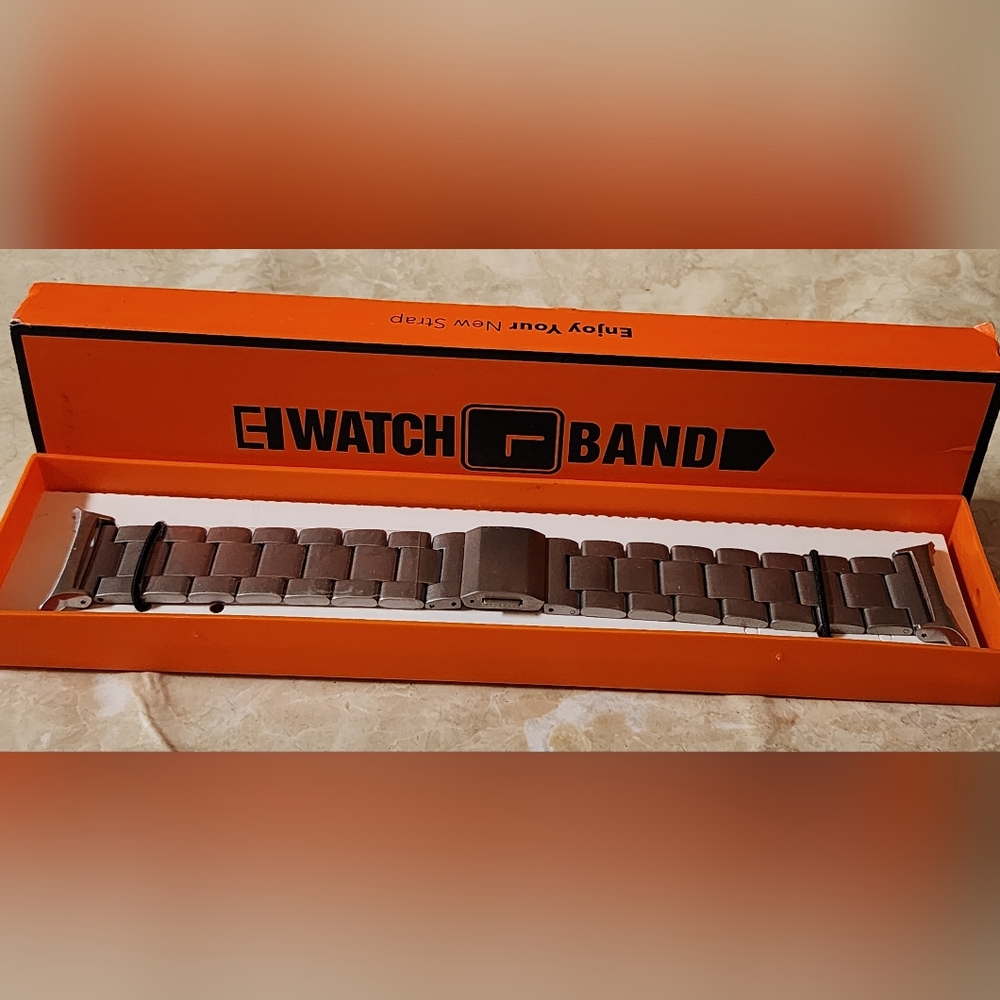 E Watch Band 47 MM NIB